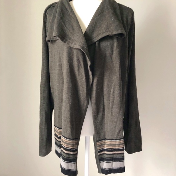 Croft & Barrow Grey Collared Cardigan Sweater - Large - Picture 1 of 6